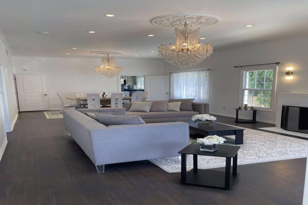 Appartement 3 Bd In Heart Of Beverly Hills *