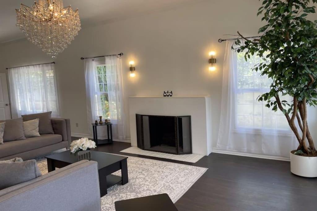 Appartamento 3 Bd In Heart Of Beverly Hills *